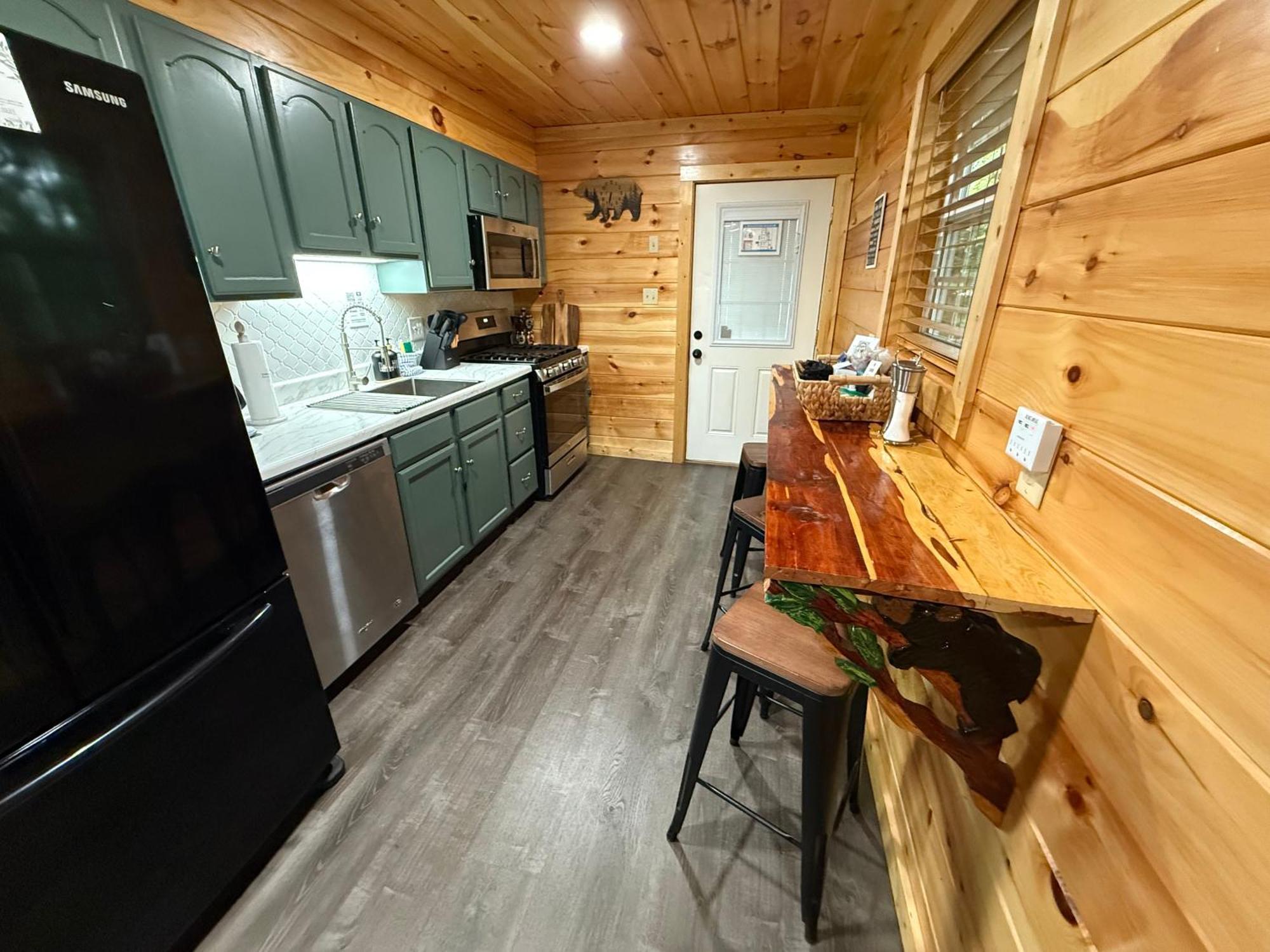 Paradise At The Smokies Cabin With Hot Tub! Sevierville Exterior photo