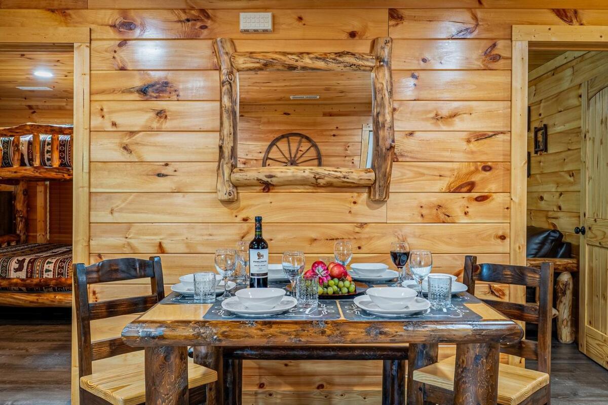 Paradise At The Smokies Cabin With Hot Tub! Sevierville Exterior photo